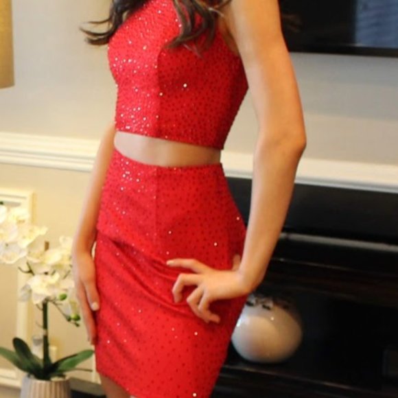 Prom Dress - Picture 2 of 3